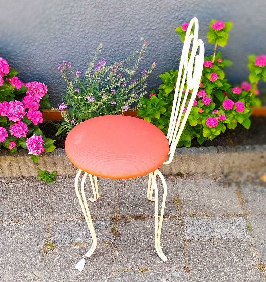 Brocante set á 2 st. smeedijzeren stoelen, nieuwe stoffering - Afbeelding 7