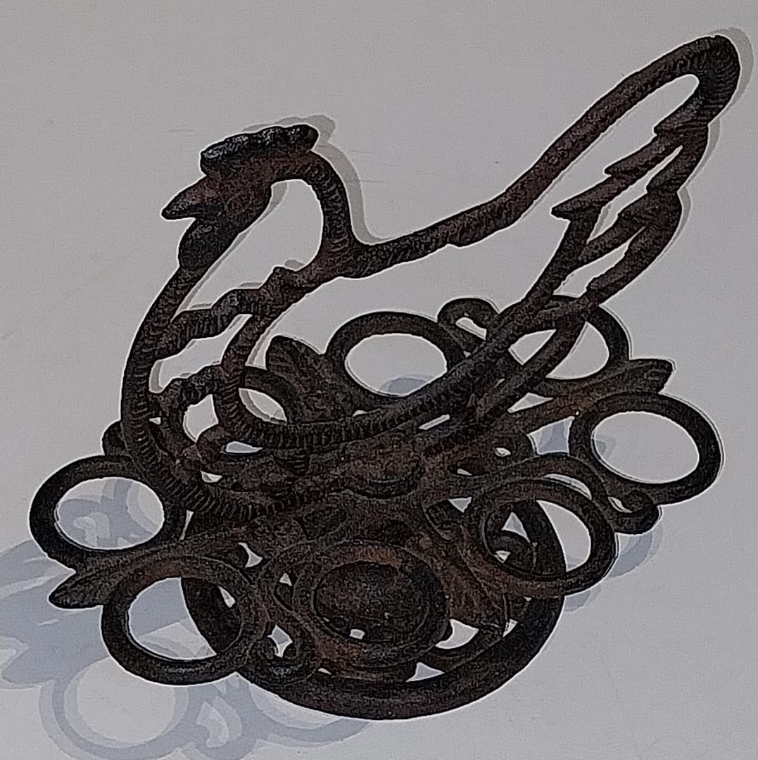 Brocante Gietijzeren Eierskelter of Eierrek - Afbeelding 2