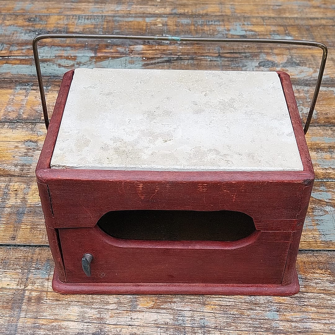 Antieke mahonie houten stoof, eind 19e eeuw.