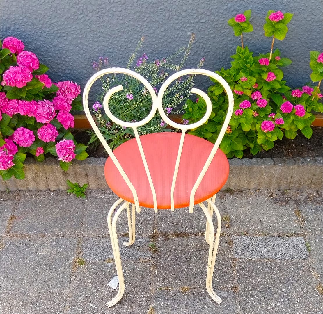 Brocante set á 2 st. smeedijzeren stoelen, nieuwe stoffering - Afbeelding 5