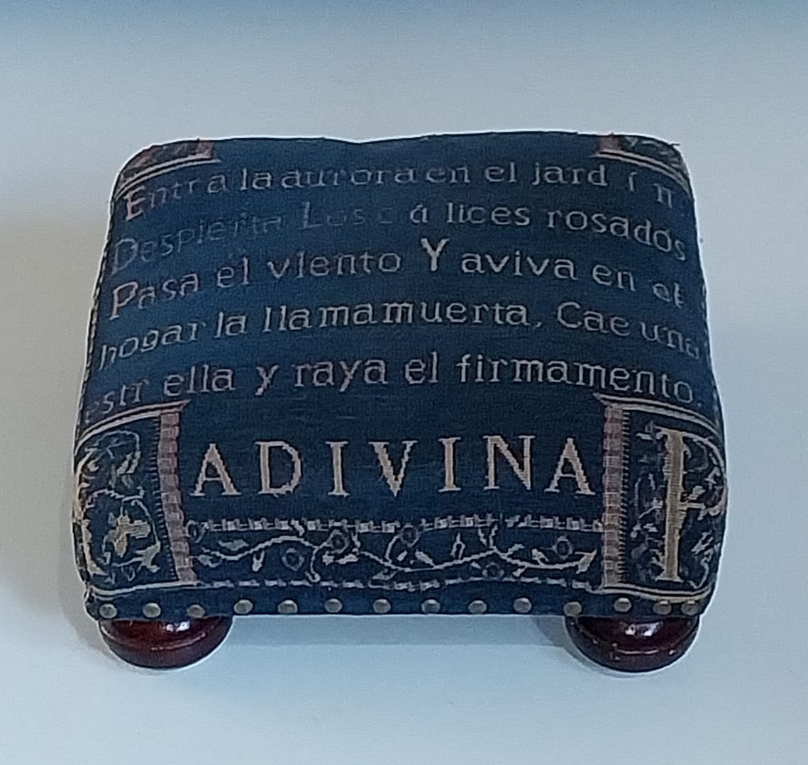 Vintage Spaans Voetenbankje