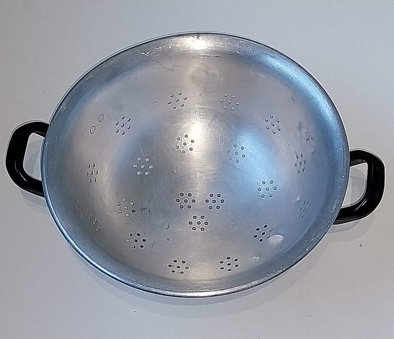 Aluminium vergiet, jaren 60 - Afbeelding 2