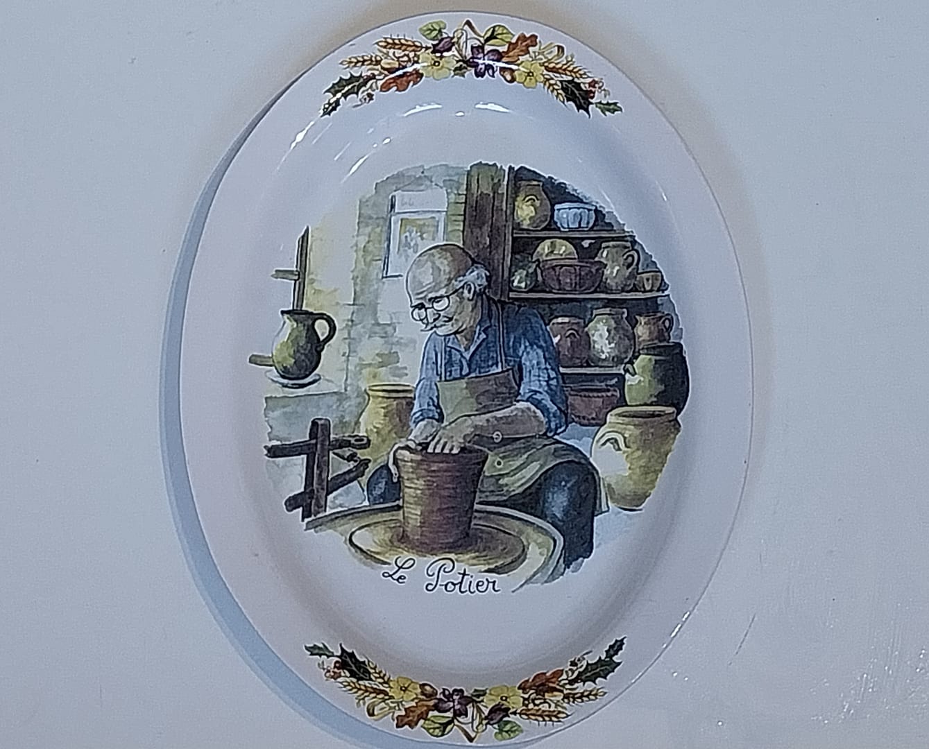 Porseleinen ovale schaal Le Potier - van “Céraform Limoges"