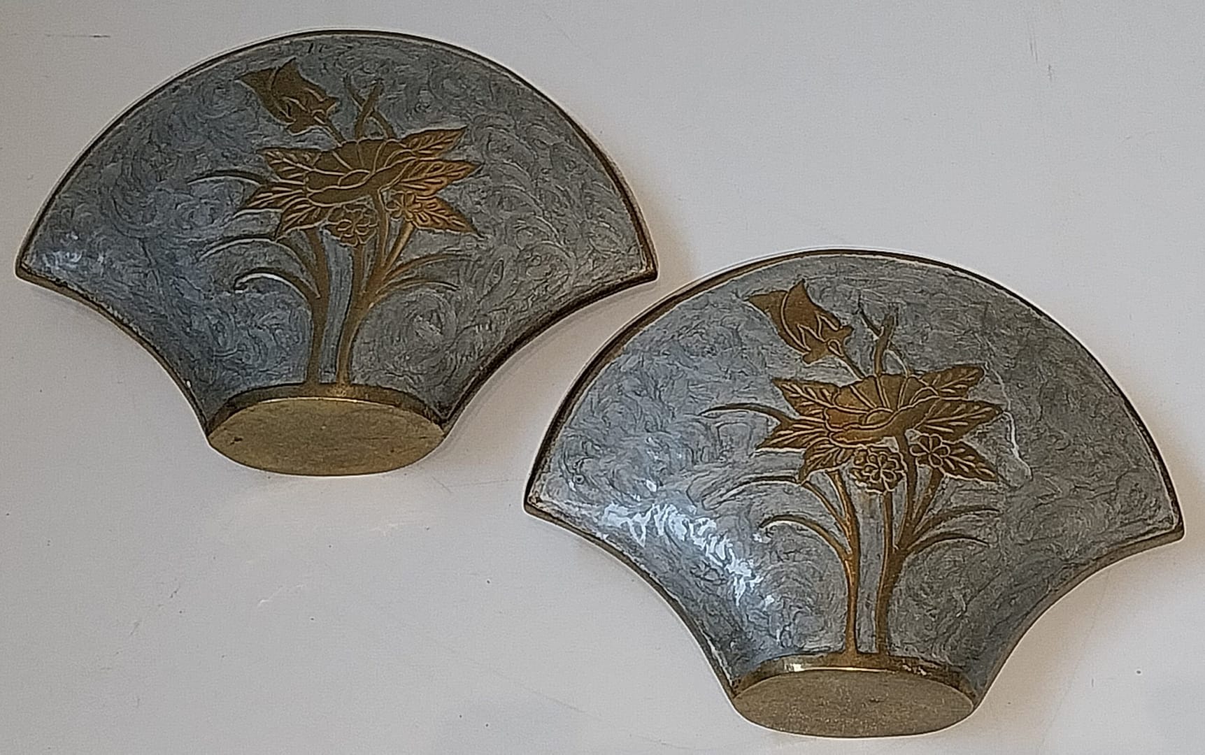 Set Messing vaasjes met bloemen, zilver blauw geëmailleerd - Afbeelding 2