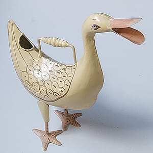 Decoratieve metalen gieter in de vorm van een eend