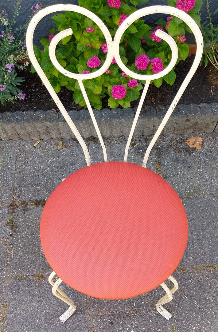 Brocante set á 2 st. smeedijzeren stoelen, nieuwe stoffering - Afbeelding 6