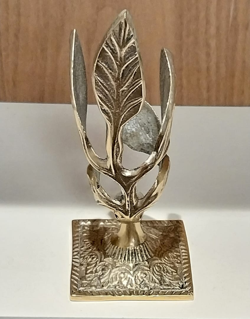 Epergne Foatglas vaasje, gedecoreerde messing standaard. - Afbeelding 7