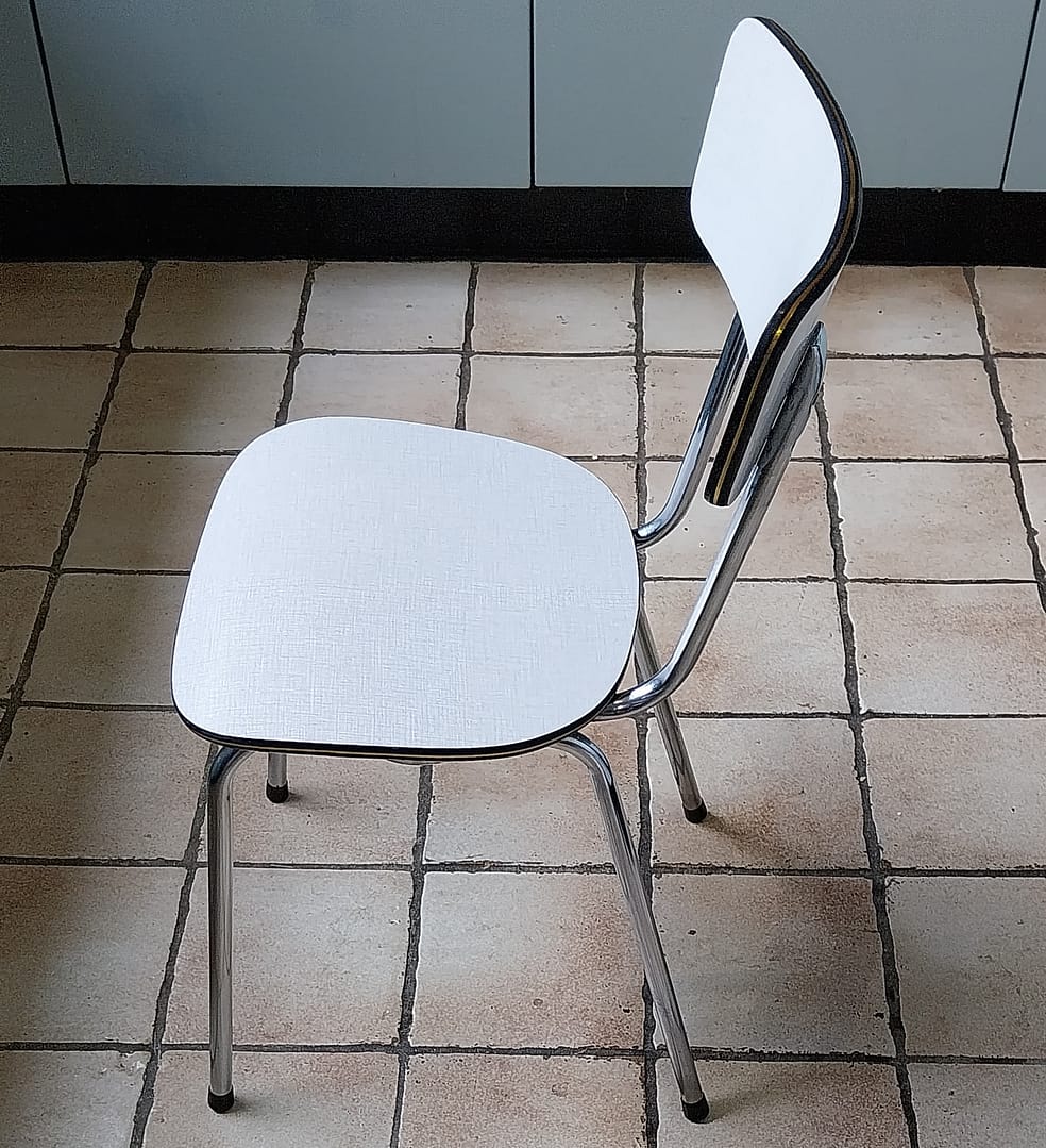 6 st. lichtgrijze Formica keukenstoelen - Afbeelding 4